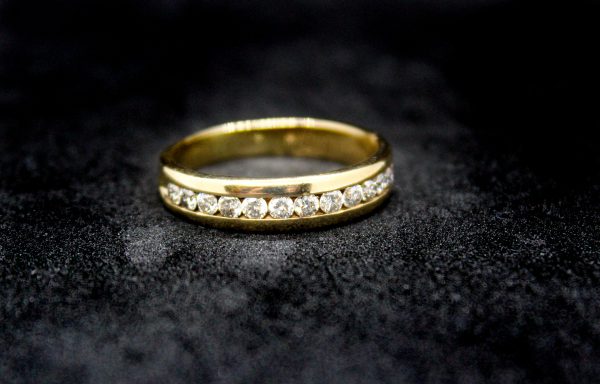 Gold & Diamond Ring